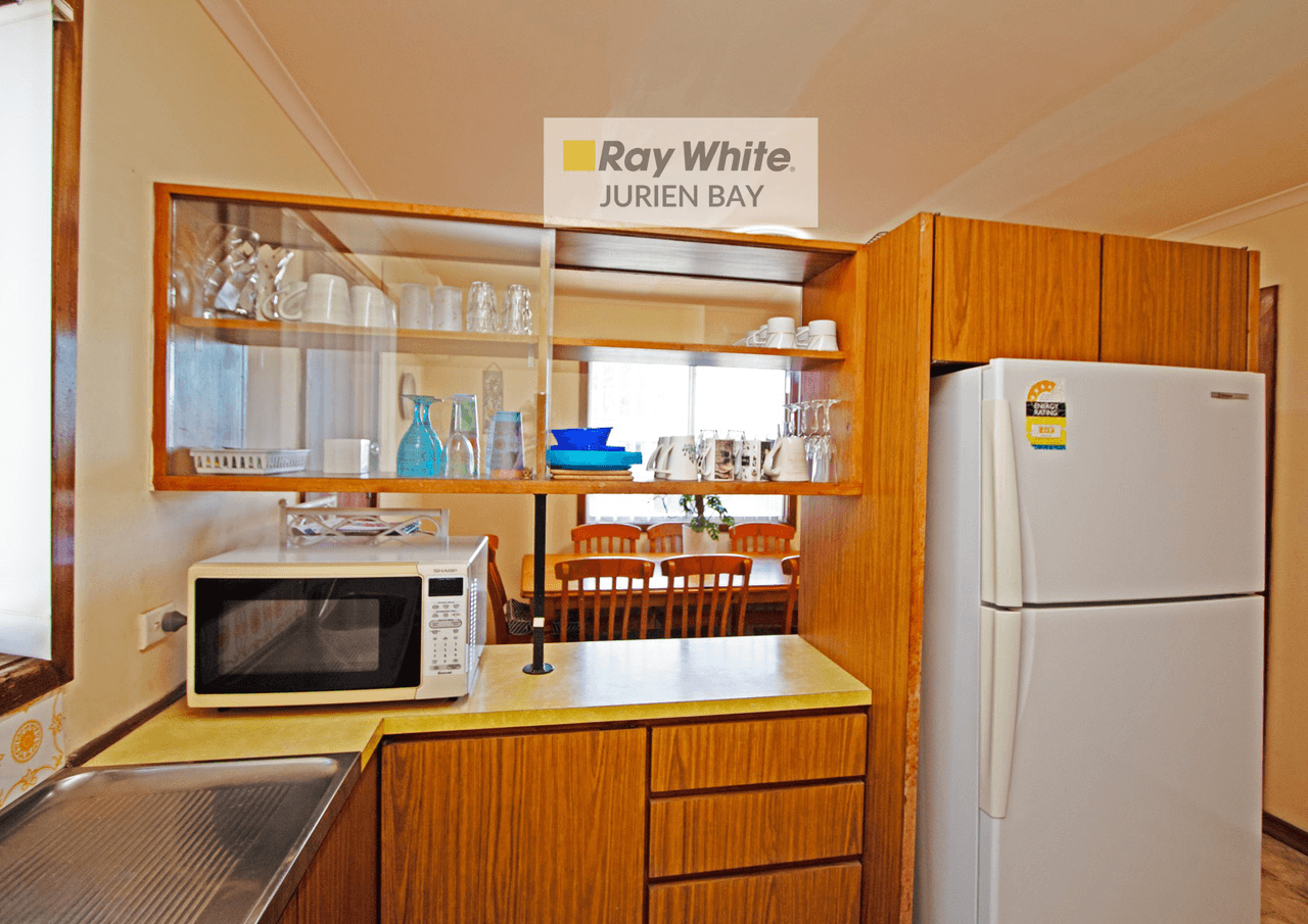 16  Shingle Ave, JURIEN BAY, WA 6516