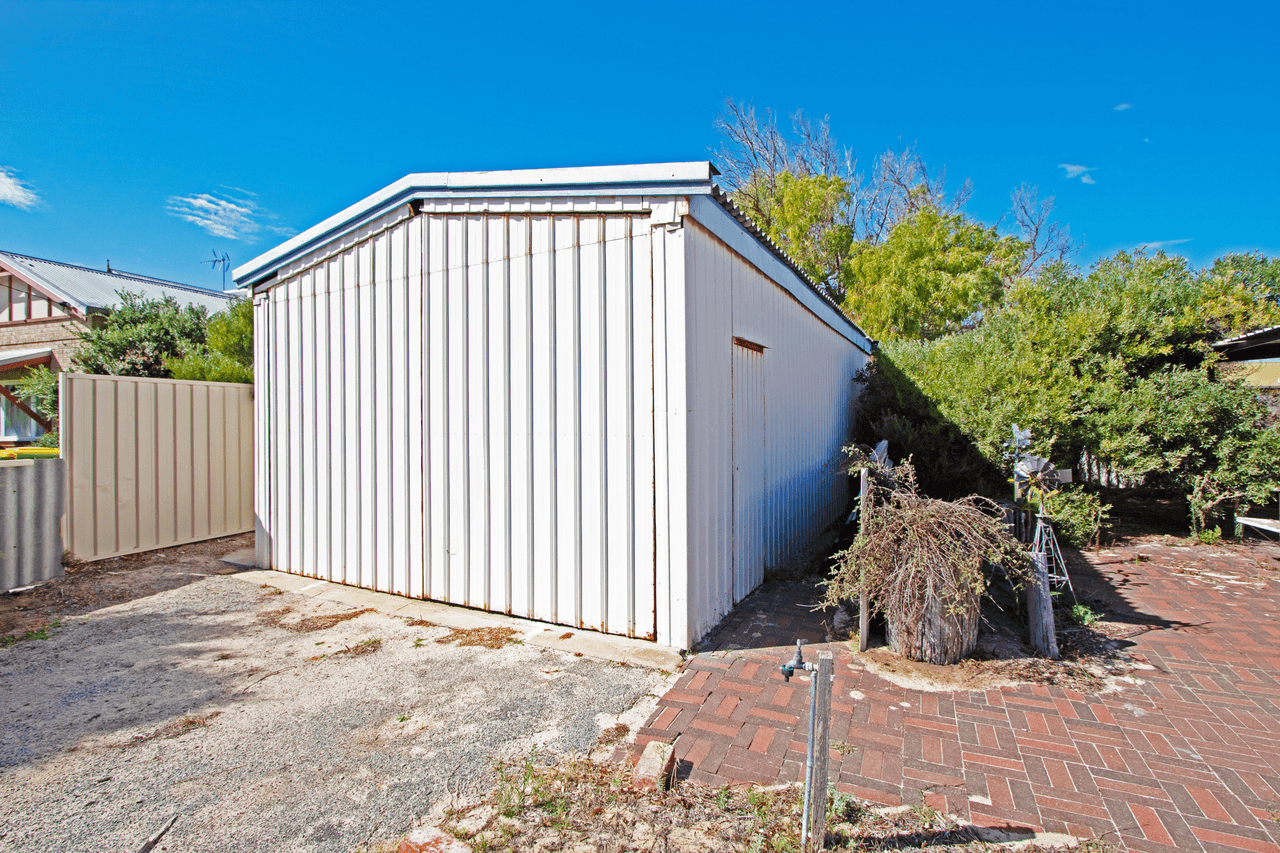 16  Shingle Ave, JURIEN BAY, WA 6516