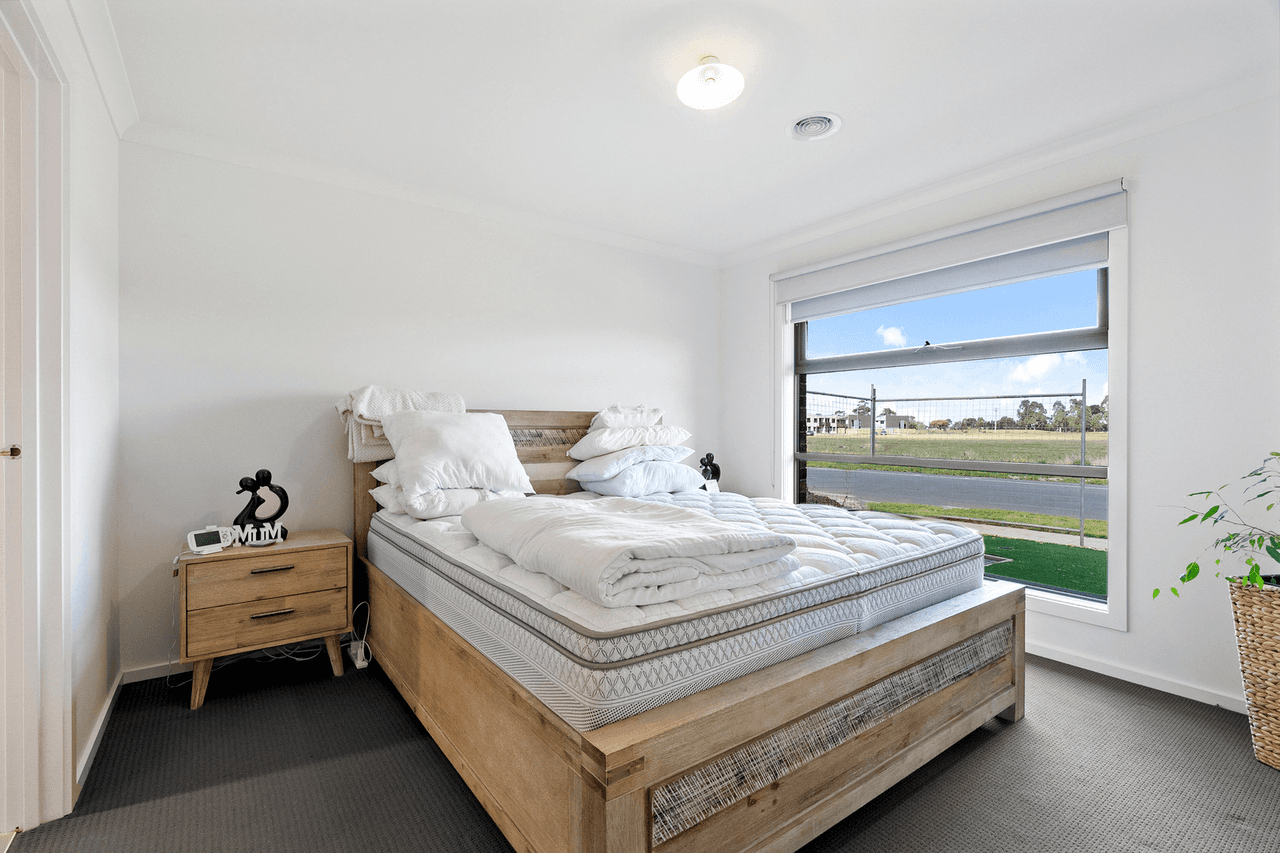 48 Cosgrove Drive, Bacchus Marsh, VIC 3340