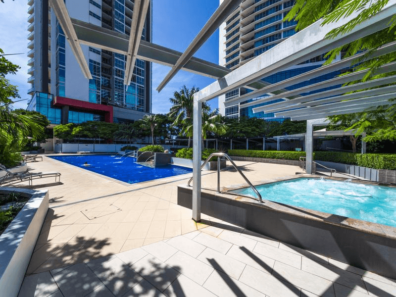 31410/9 Lawson street, SOUTHPORT, QLD 4215