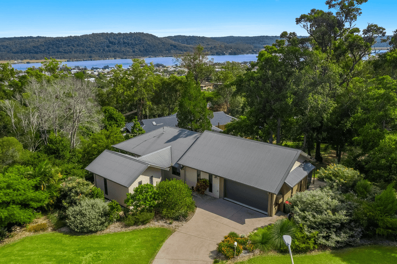 6 Riverwood Terrace, MACLEAN, NSW 2463