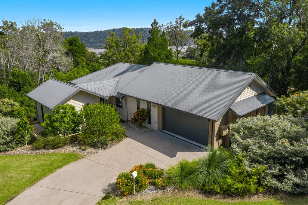 6 Riverwood Terrace, MACLEAN, NSW 2463