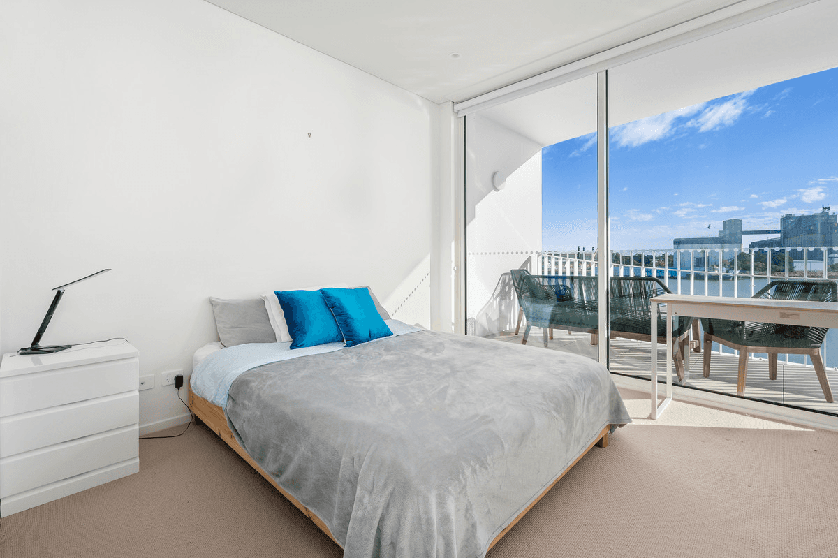 306/23 Honeysuckle Drive, Newcastle, NSW 2300