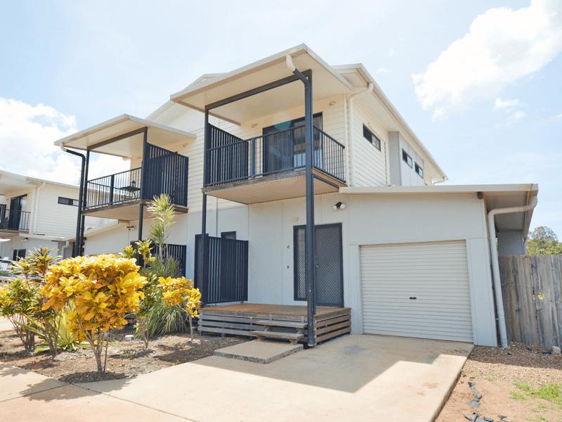 5/3 Tom Morrison Drive, Rocky Point, QLD 4874