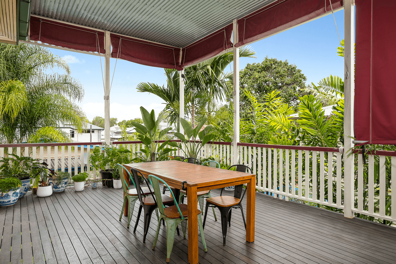 9 Victoria Street, BALMORAL, QLD 4171