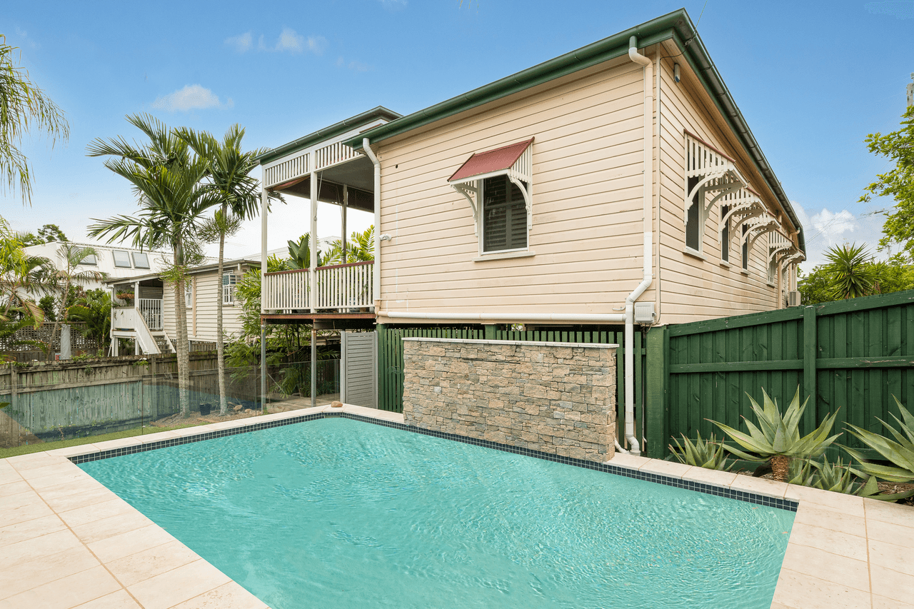 9 Victoria Street, BALMORAL, QLD 4171