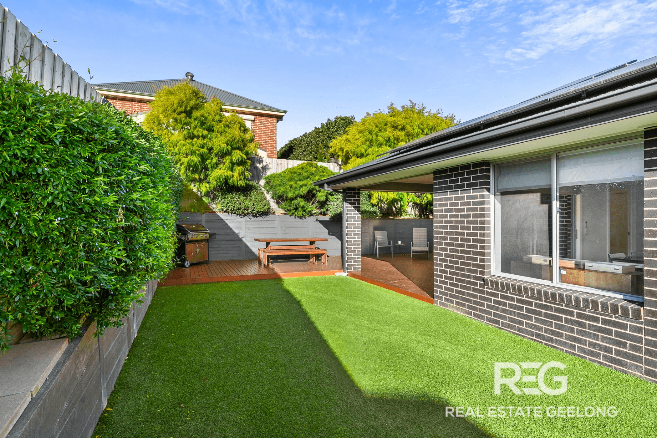 14 Aitkenside Avenue, HIGHTON, VIC 3216