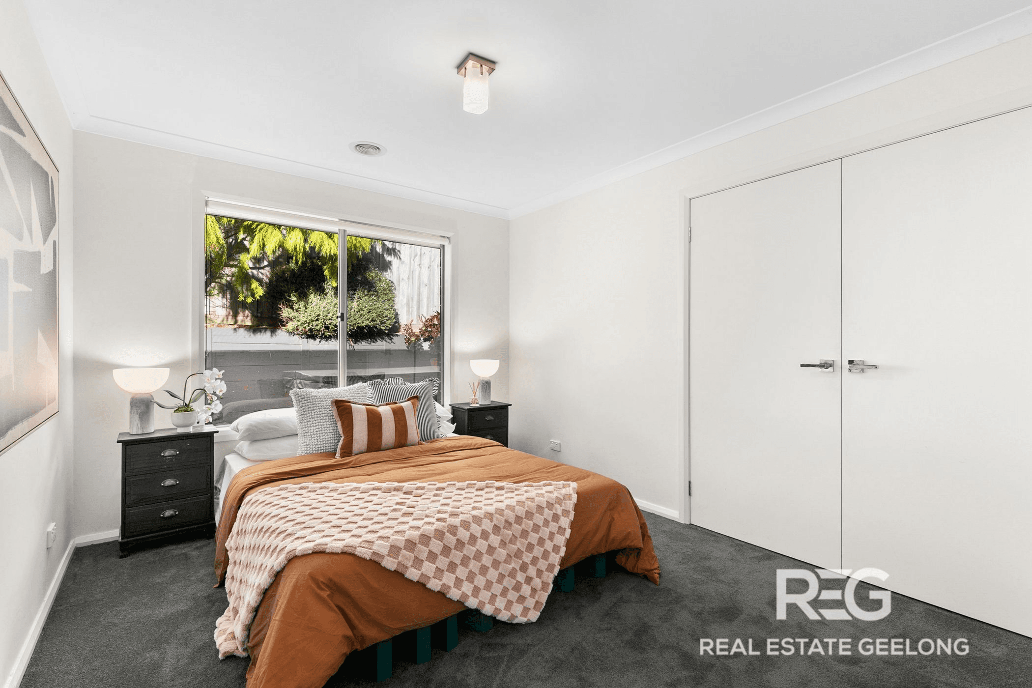 14 Aitkenside Avenue, HIGHTON, VIC 3216