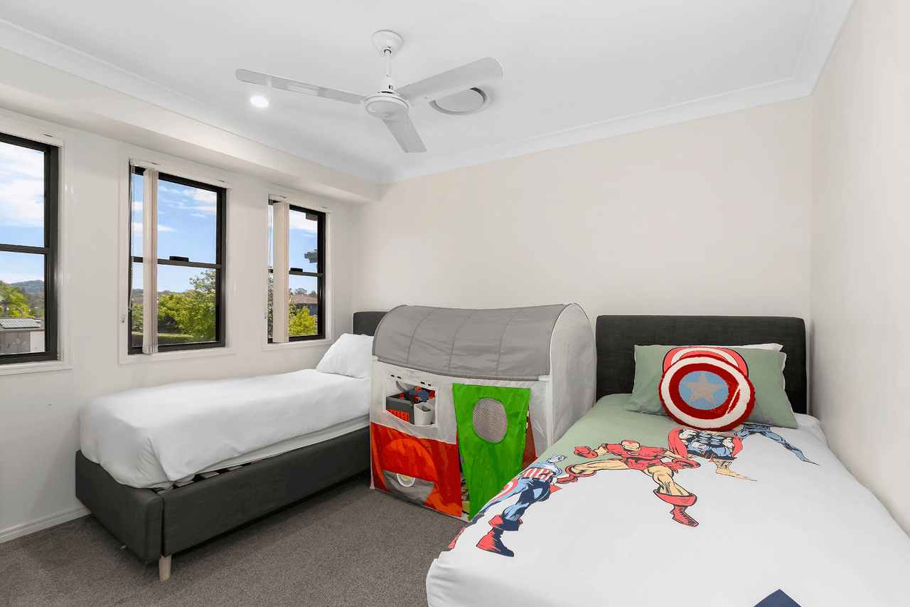 3/2 Catalina Way, UPPER COOMERA, QLD 4209