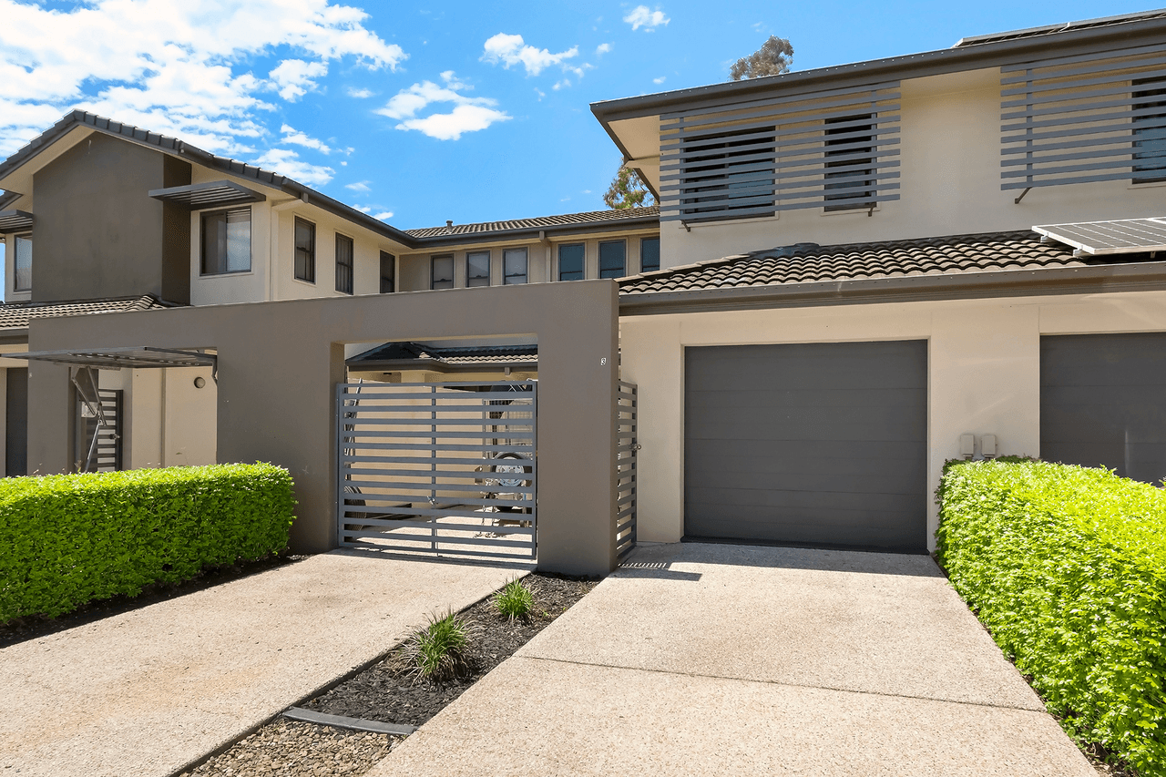 3/2 Catalina Way, UPPER COOMERA, QLD 4209