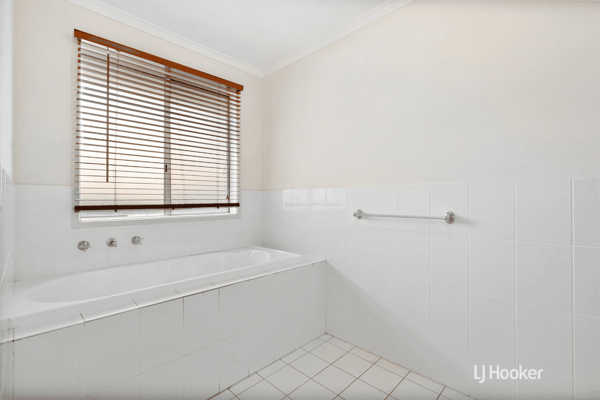 15 Norfolk Street, CRAIGMORE, SA 5114