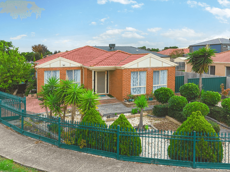 8 Cedarwood Way, ROXBURGH PARK, VIC 3064