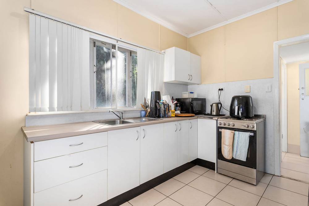 24 Wyndham Street, TIVOLI, QLD 4305