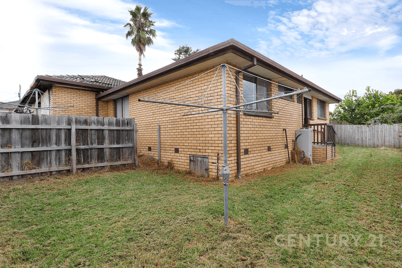 1-2/11 Lawrence Crescent, Noble Park North, VIC 3174