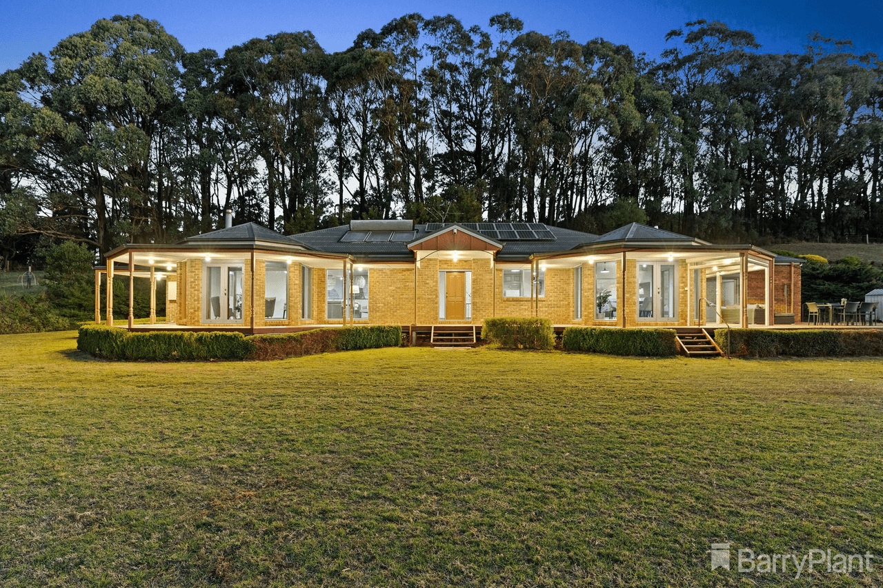 65 Evans Road, COCKATOO, VIC 3781