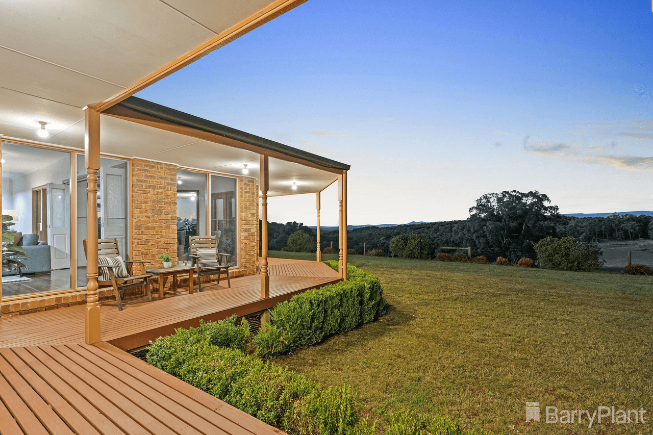 65 Evans Road, COCKATOO, VIC 3781