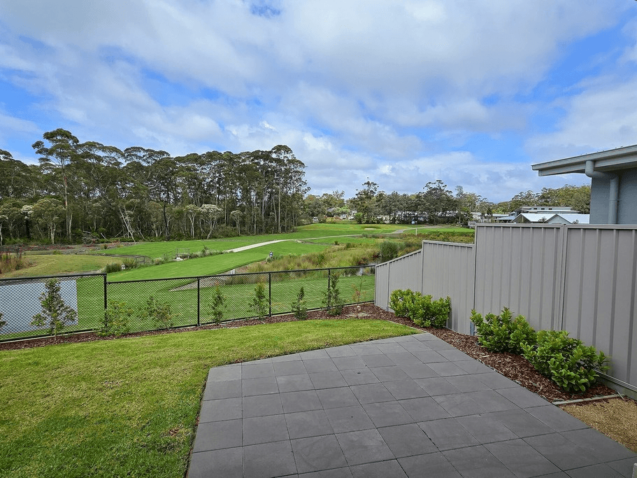 10 Birkdale Circuit, SUSSEX INLET, NSW 2540