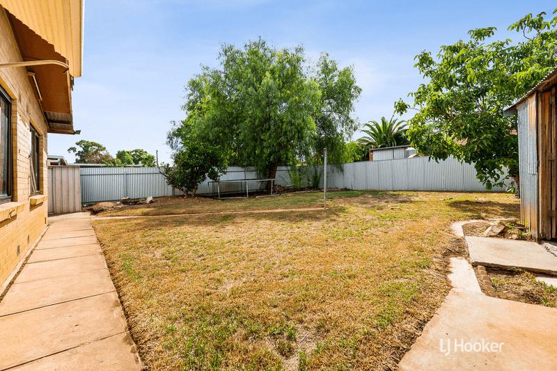 28 Peachey Road, DAVOREN PARK, SA 5113