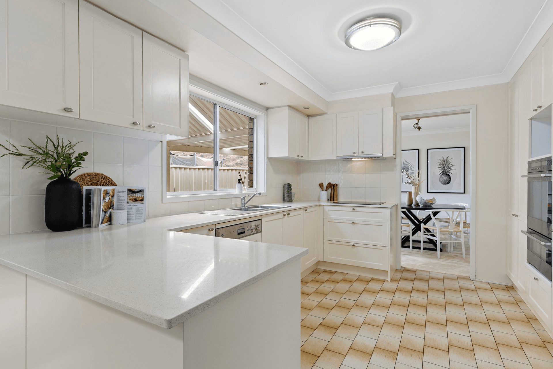 1 Wittenoom Place, Yarrawarrah, NSW 2233