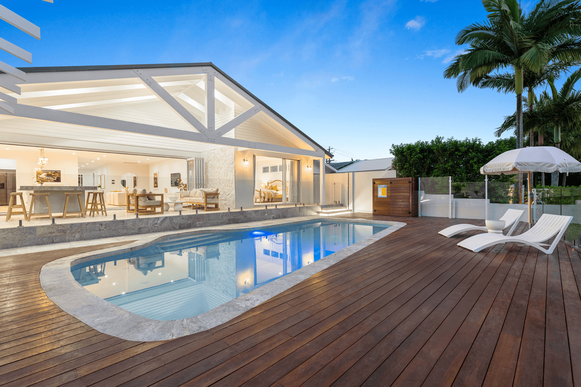 14 Gibraltar Drive, ISLE OF CAPRI, QLD 4217