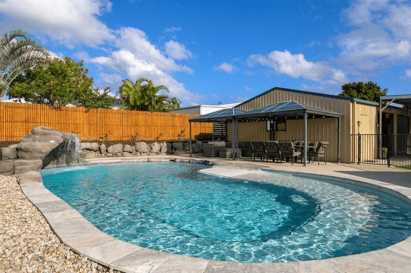 8 Creekside Esp, Cooloola Cove, QLD 4580