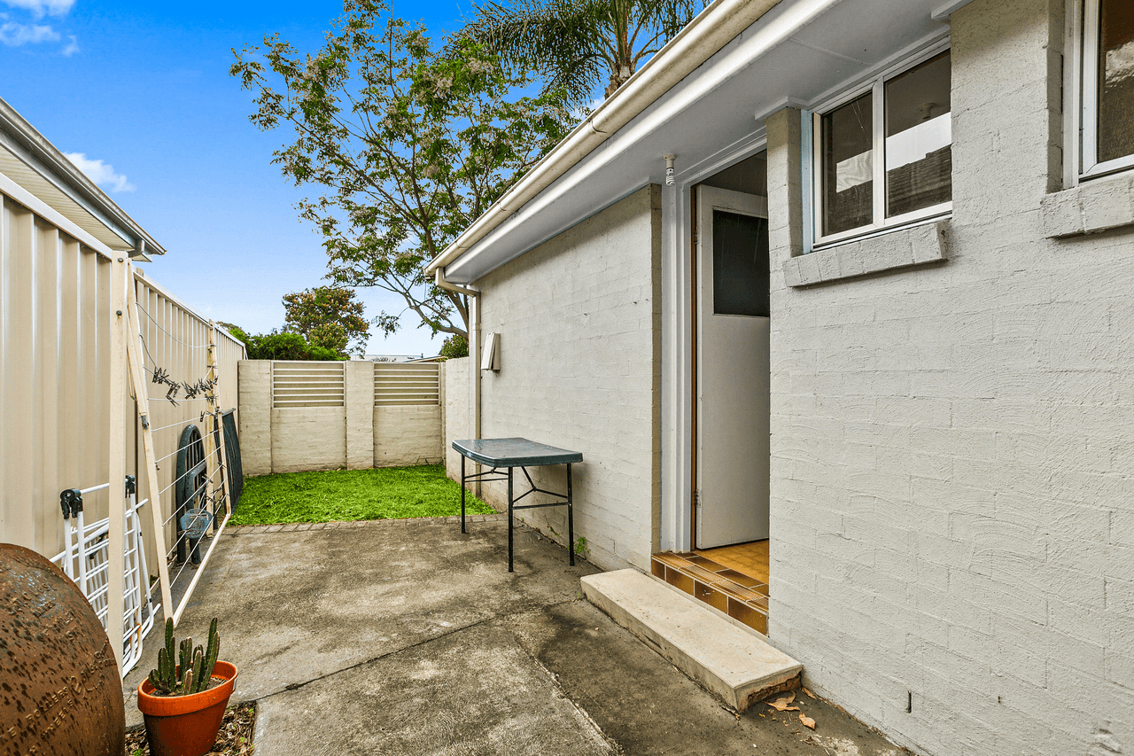 1/6a Koona Street, ALBION PARK RAIL, NSW 2527