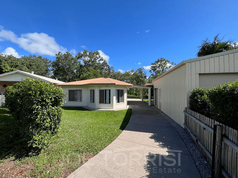 2 Palm Close, Mareeba, QLD 4880