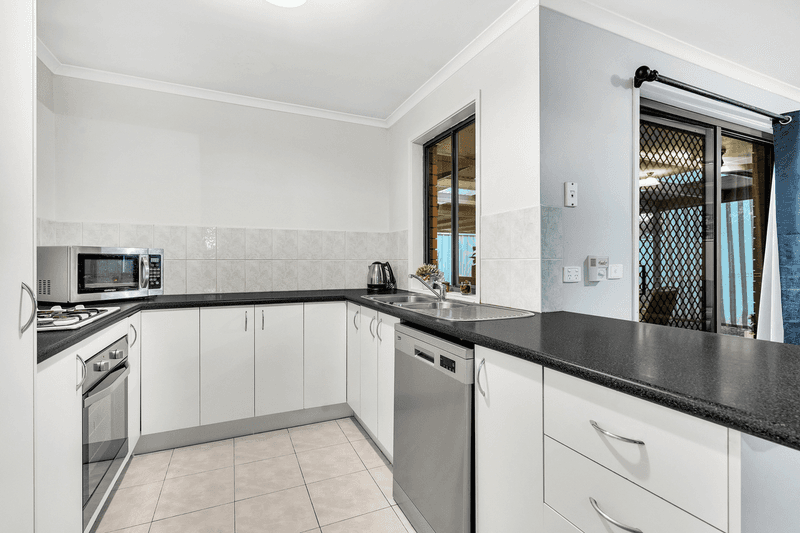 6 Willmott Drive, Craigieburn, VIC 3064