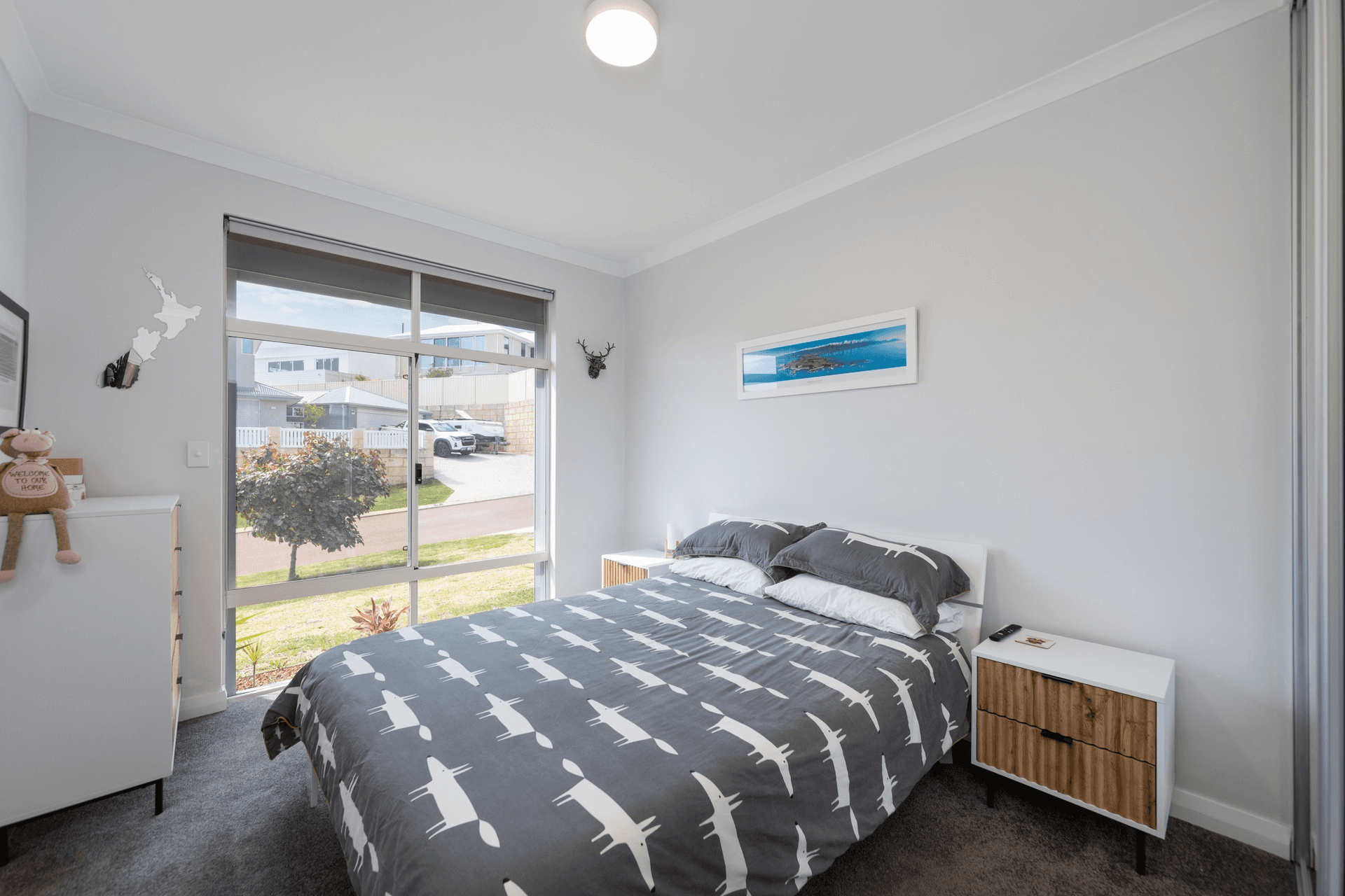 8 Lisle Road, Madora Bay, WA 6210