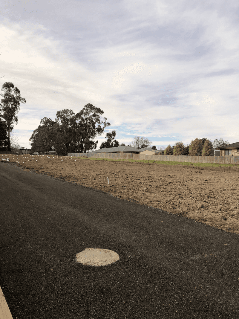 73 Parkes Road, MOSS VALE, NSW 2577