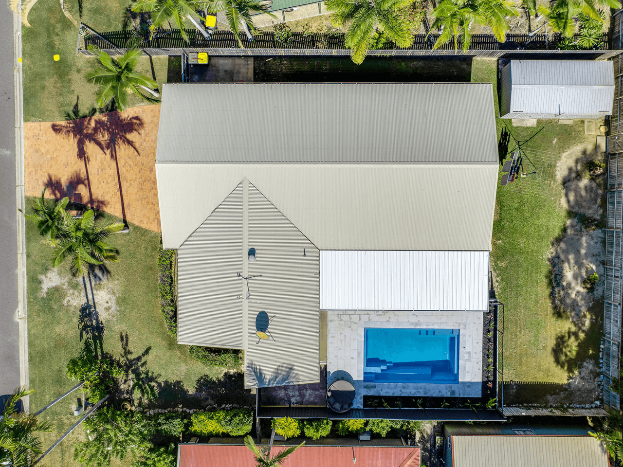 41 Geoffrey Thomas Drive, TANNUM SANDS, QLD 4680