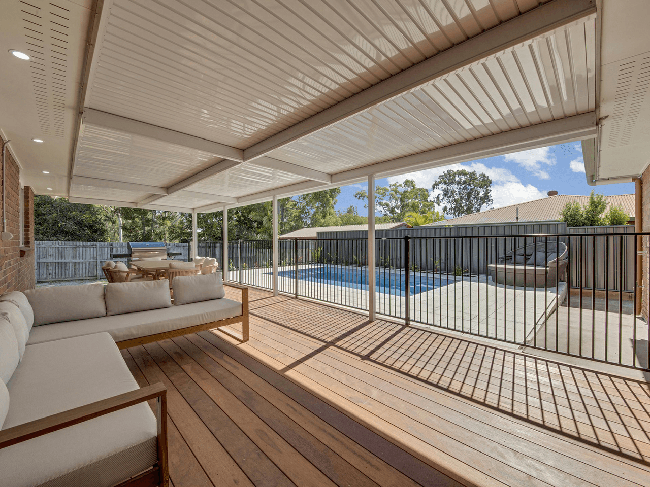 41 Geoffrey Thomas Drive, TANNUM SANDS, QLD 4680