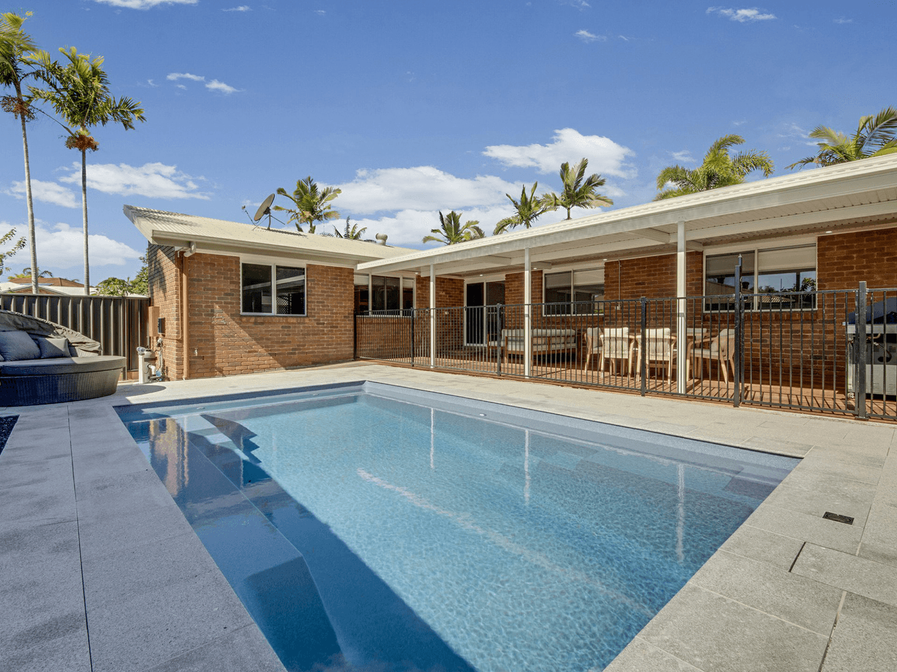 41 Geoffrey Thomas Drive, TANNUM SANDS, QLD 4680