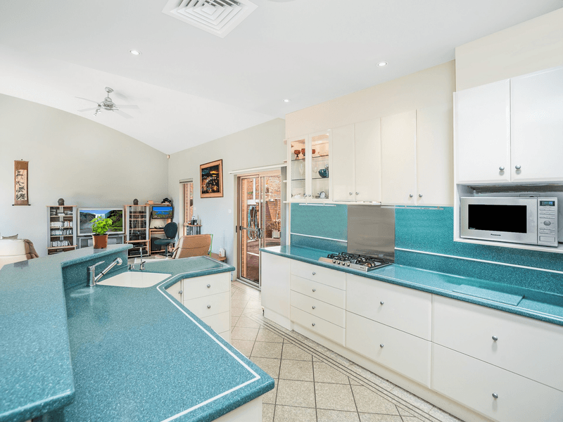 75 Tamarind Drive, CORDEAUX HEIGHTS, NSW 2526