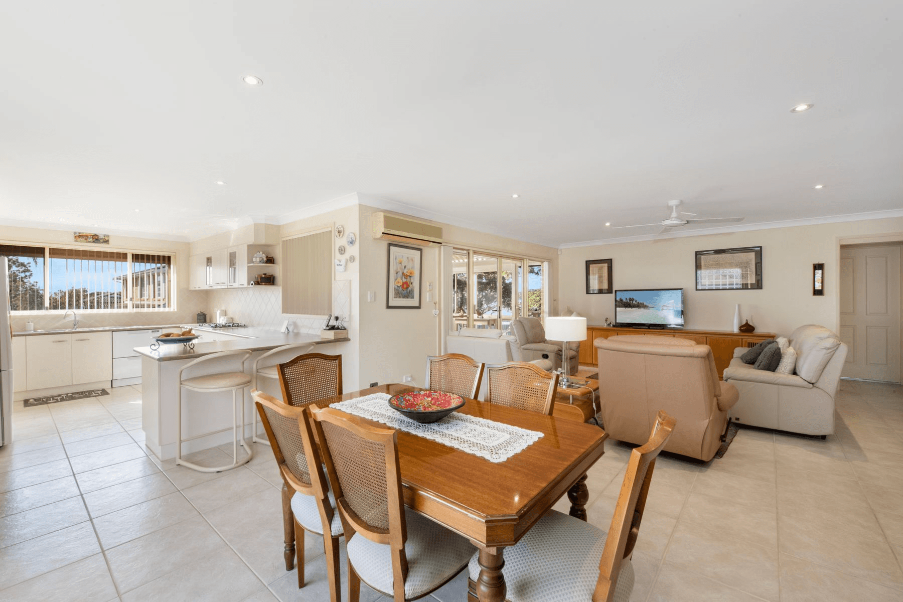 44 Germaine Avenue, BATEAU BAY, NSW 2261