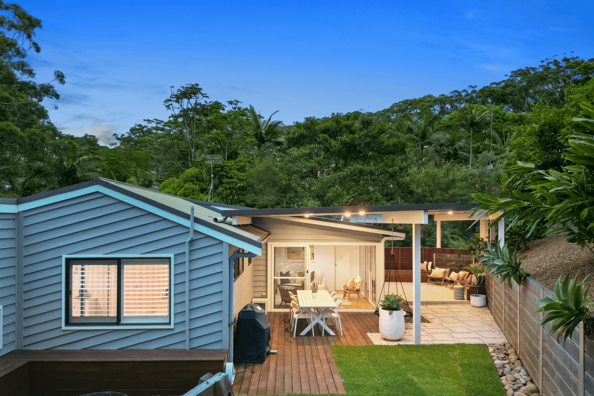 11 Hibiscus Avenue, North Avoca, NSW 2260