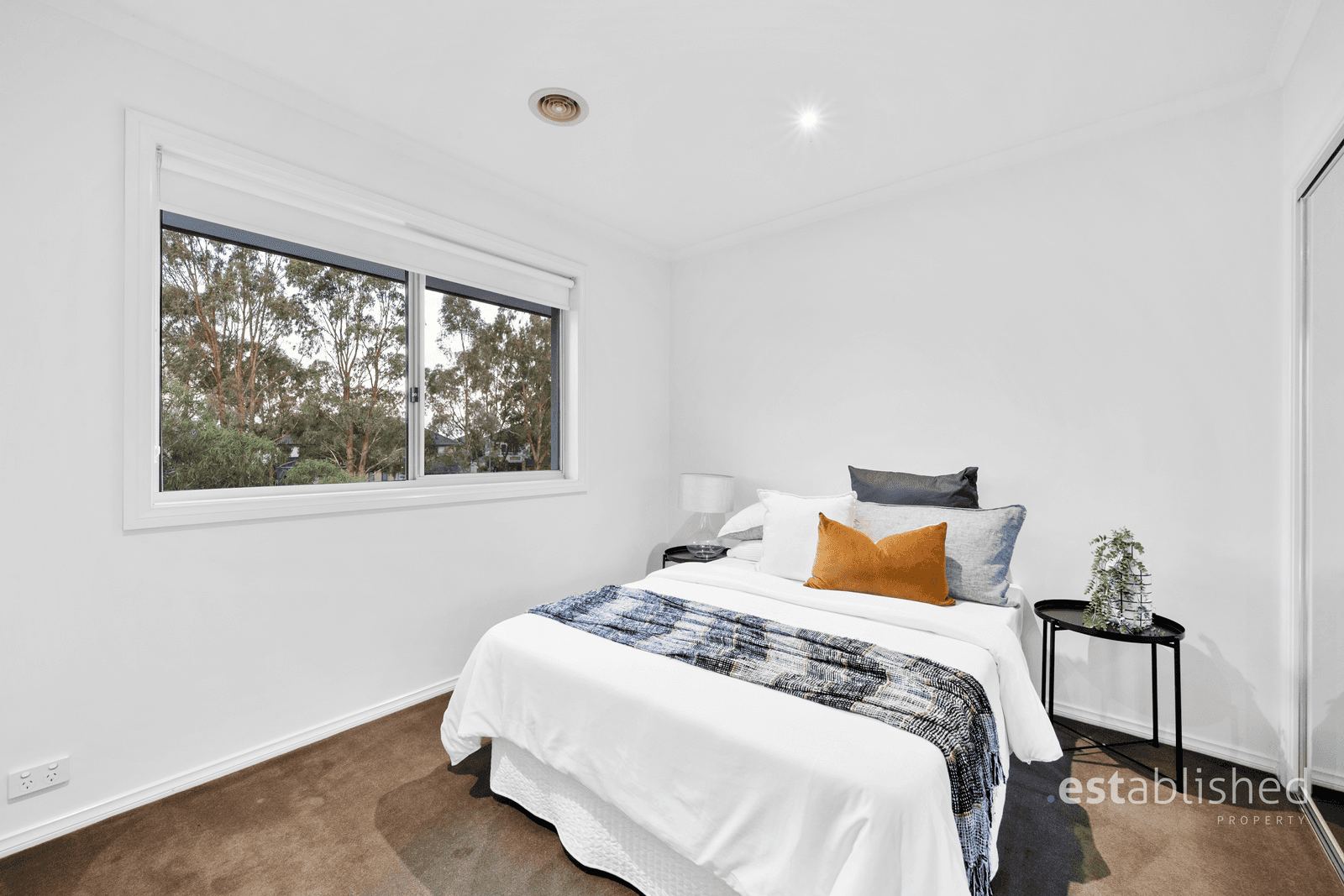 21 The Breezewater, SANCTUARY LAKES, VIC 3030