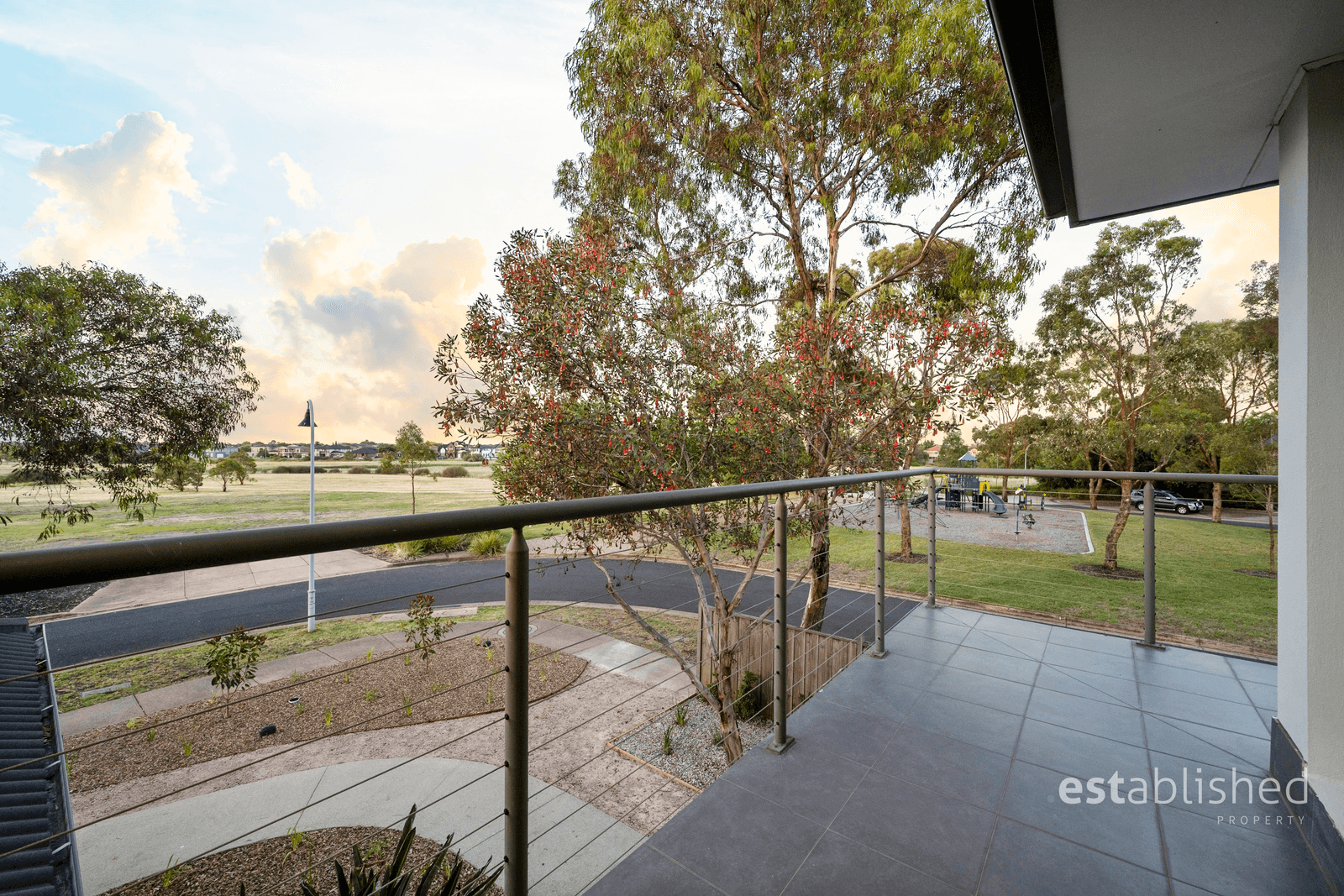 21 The Breezewater, SANCTUARY LAKES, VIC 3030