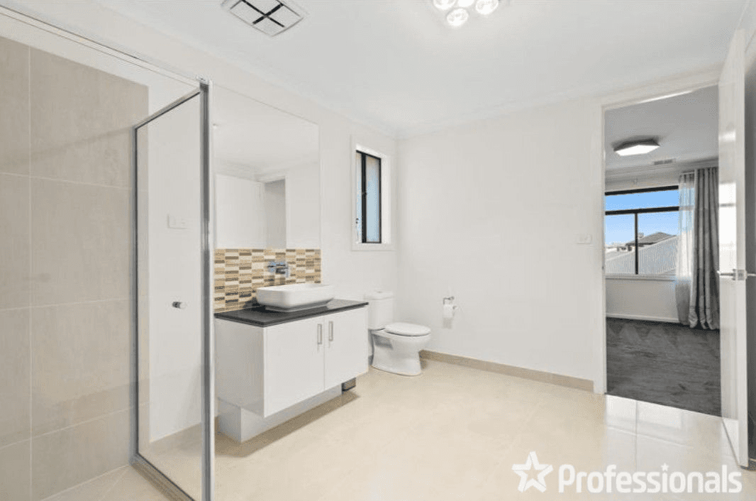 36 Lispenard Circuit, POINT COOK, VIC 3030