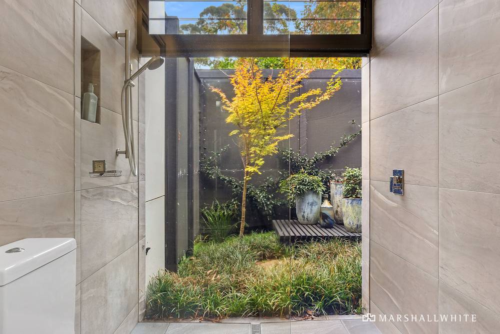 18 Marchington Avenue, Mornington, VIC 3931