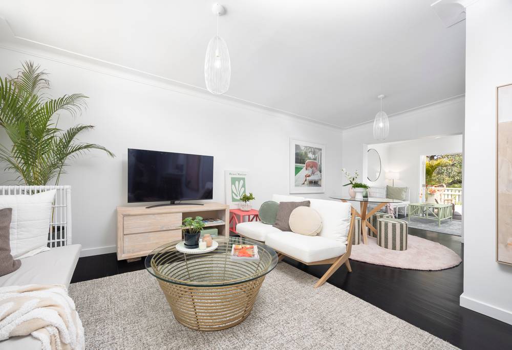 12 Second Avenue, LABRADOR, QLD 4215