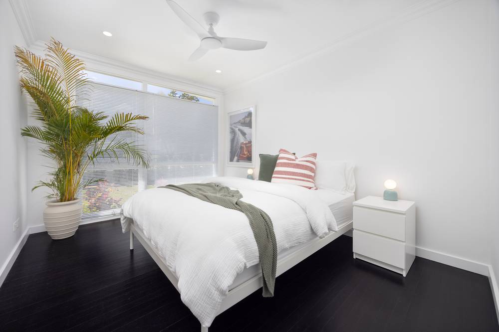 12 Second Avenue, LABRADOR, QLD 4215