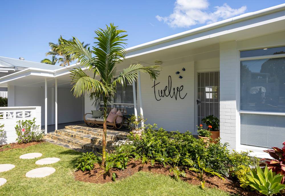 12 Second Avenue, LABRADOR, QLD 4215