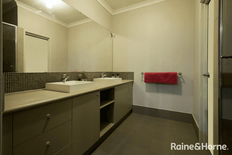 50 Plaistowe Boulevard, BYFORD, WA 6122