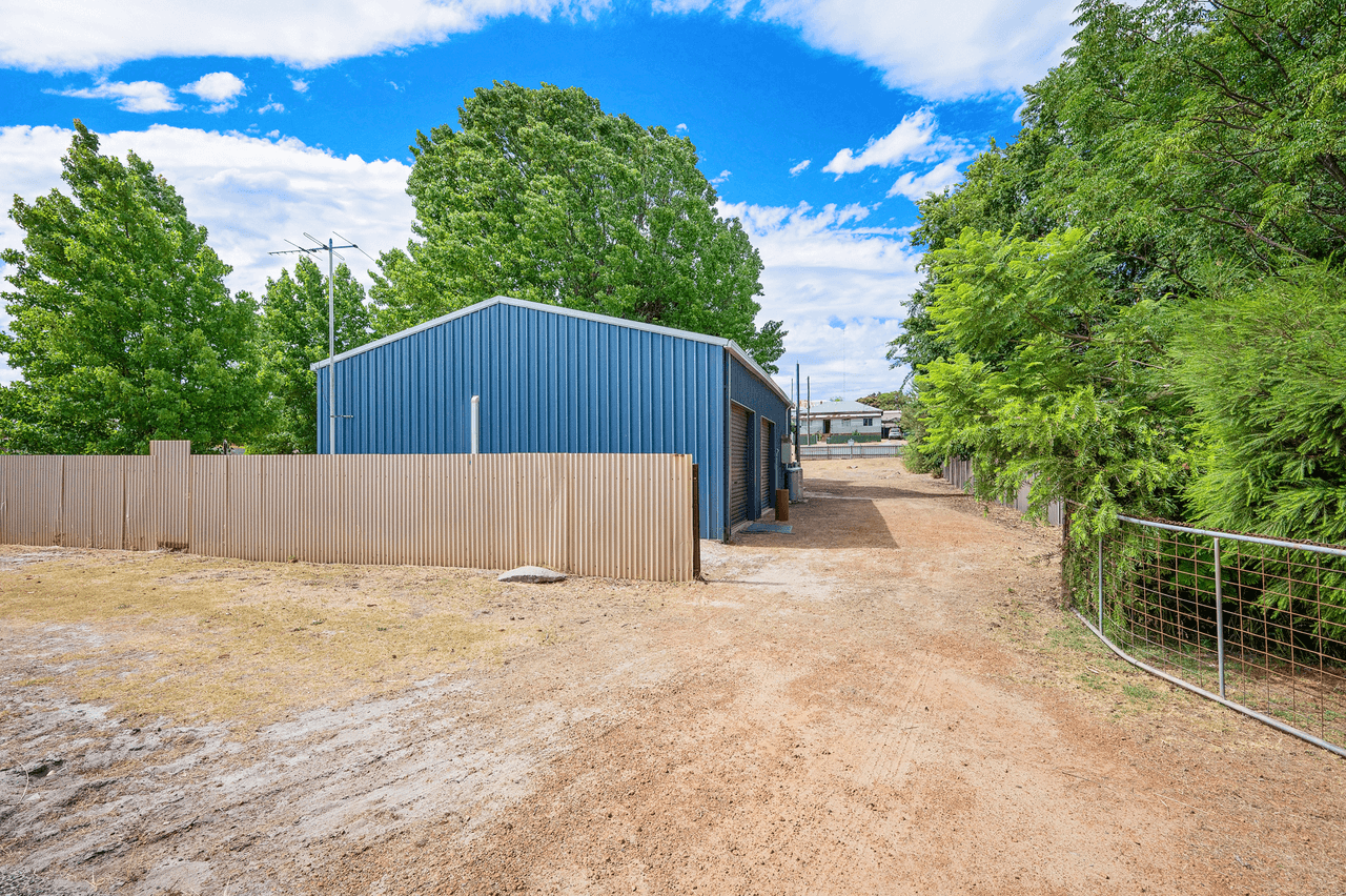 15 Bunbury Street, Collie, WA 6225