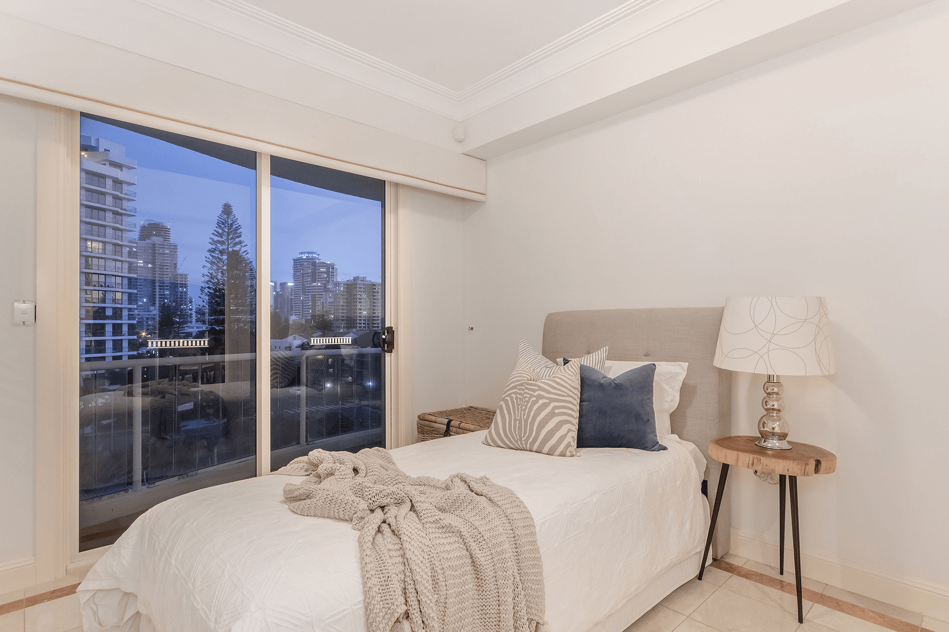 5/106 Old Burleigh Road, Broadbeach, QLD 4218