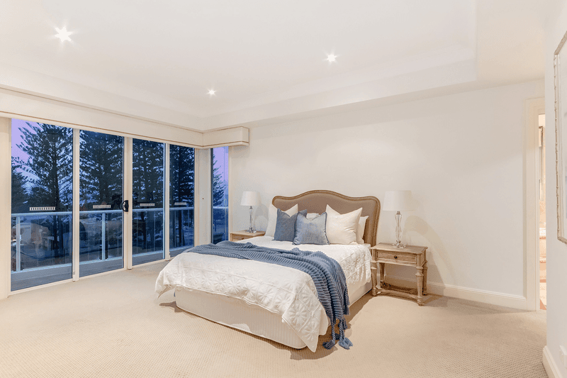 5/106 Old Burleigh Road, Broadbeach, QLD 4218