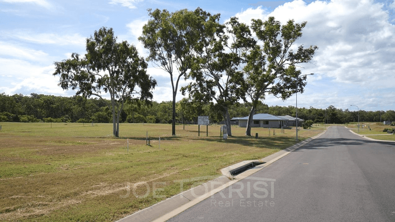 Summer Street, Mareeba, QLD 4880