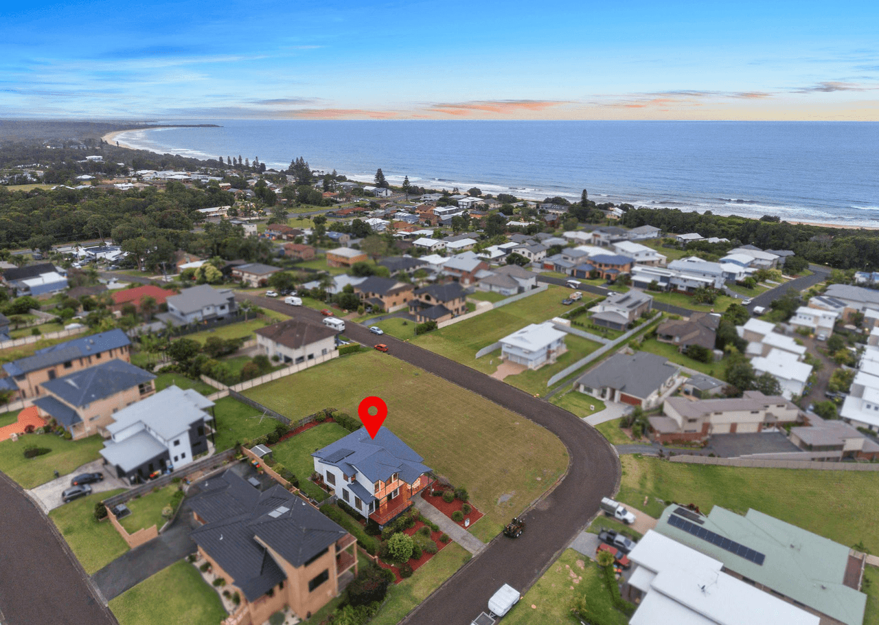 32 Sapphire Parade, DIAMOND BEACH, NSW 2430