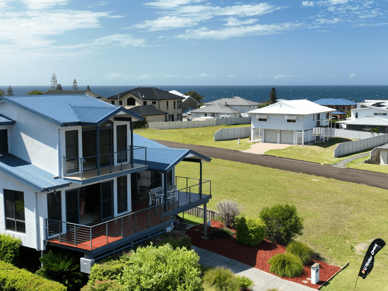 32 Sapphire Parade, DIAMOND BEACH, NSW 2430